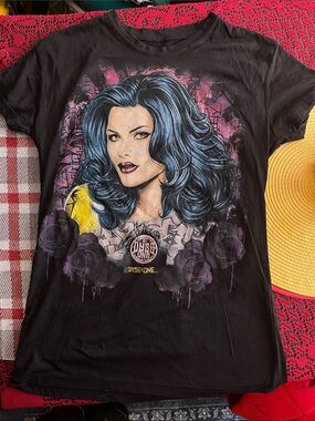 Dyse One, Black Tee w/ Graphic of Blue Haired Lady, Women’s Size Large